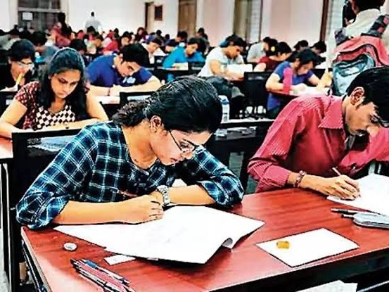 గురుకుల ఇంటర్ ప్రవేశాలకు దరఖాస్తుల ఆహ్వానం