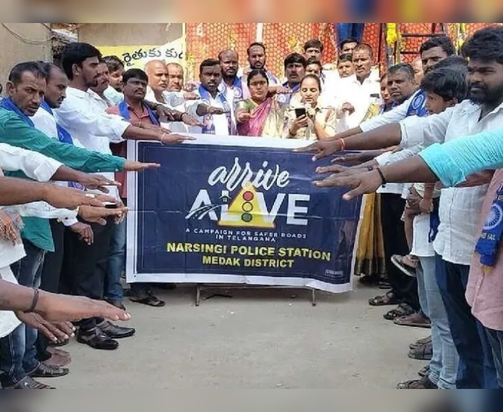 ట్రాఫిక్ నియమాలు పాటించాలి: SI