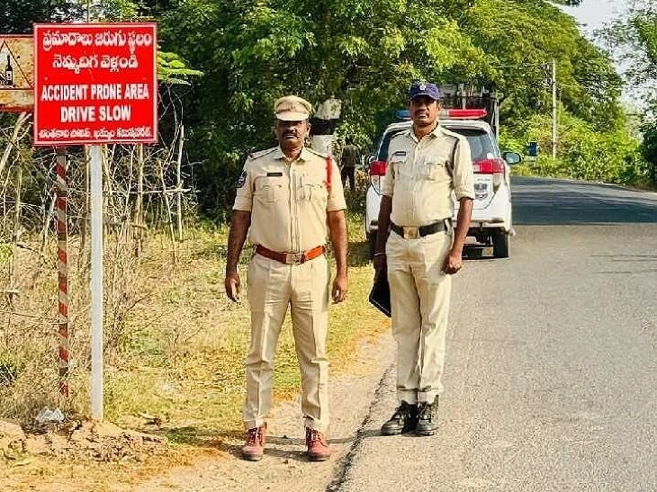 ప్రమాద హాట్‌స్పాట్ల వద్ద సూచిక బోర్డుల ఏర్పాటు