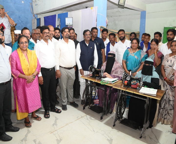 మహిళల ఆర్థిక అభివృద్ధికి ప్రభుత్వం చేయూత