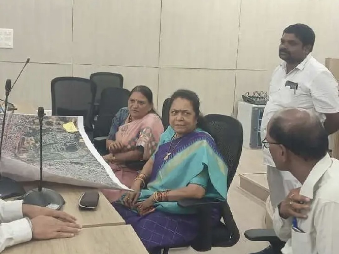 సమగ్ర మ్యాపింగ్‌కు మేయర్ ఆదేశాలు