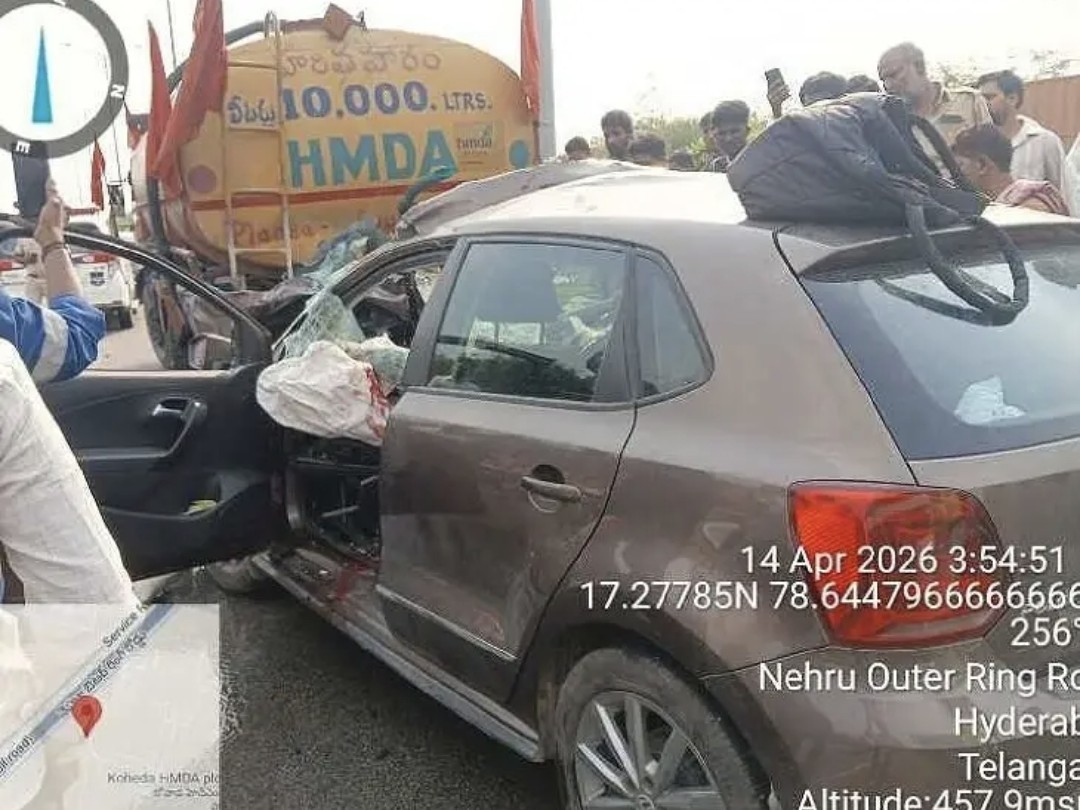 ఓఆర్ఆర్‌పై ప్రమాదం.. తండ్రీకొడుకుల మృతి