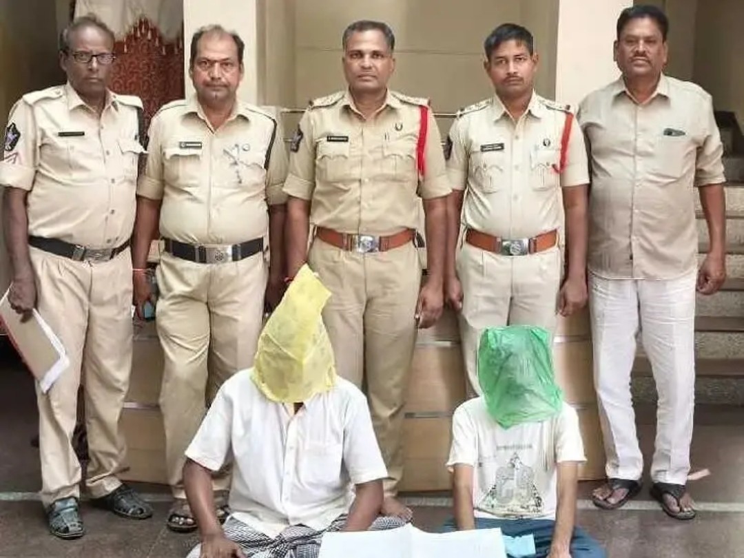 తిరుమలలో మోసం.. ఇద్దరు అరెస్ట్