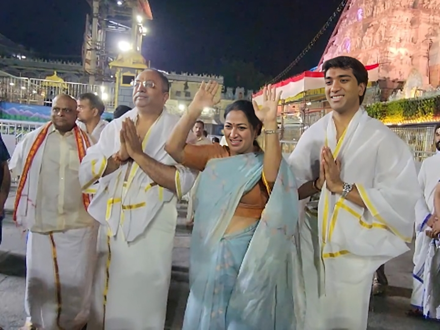 టీటీడీ పాలనపై ఢిల్లీ సీఎం ప్రశంసలు