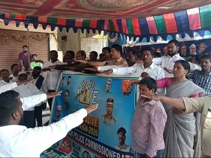 రోడ్డు భద్రత నియమాలు పాటిస్తేనే సురక్షిత ప్రయాణం