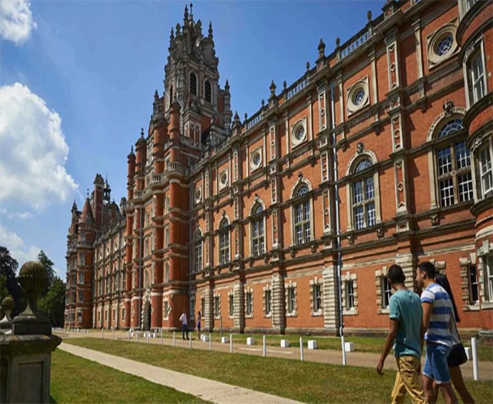 నగరంలో యూనివర్సిటీ ఆఫ్ లండన్ క్యాంపస్