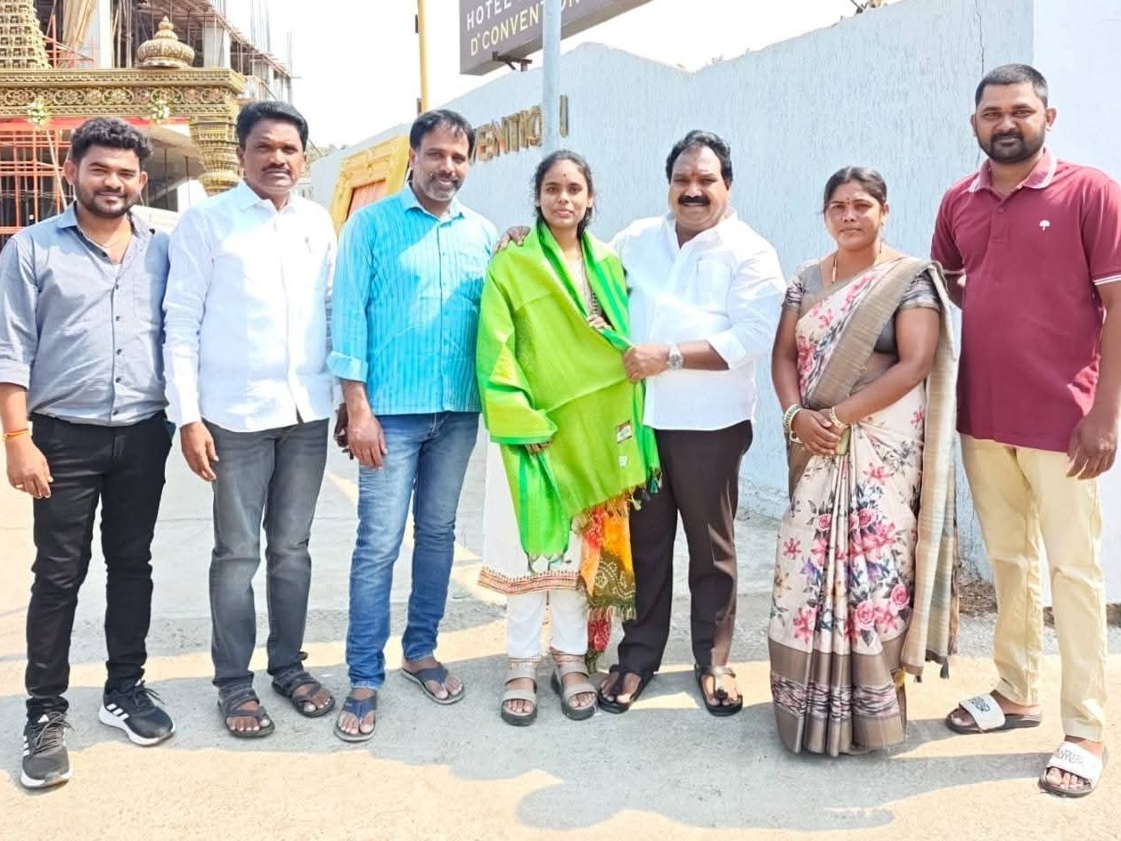 ‘విద్యతోనే సమాజంలో గౌరవం లభిస్తుంది’