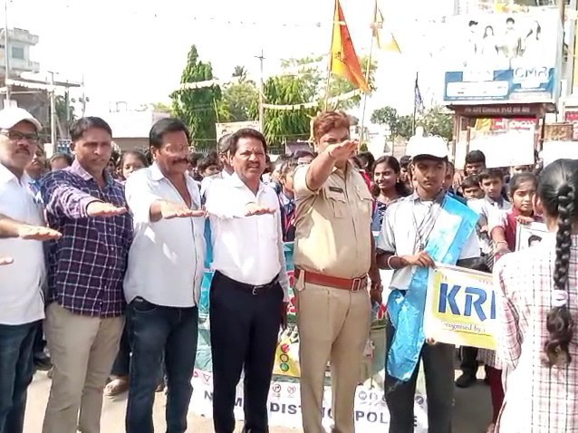 ఖానాపూర్‌లో రోడ్డు భద్రతా వారోత్సవాలు