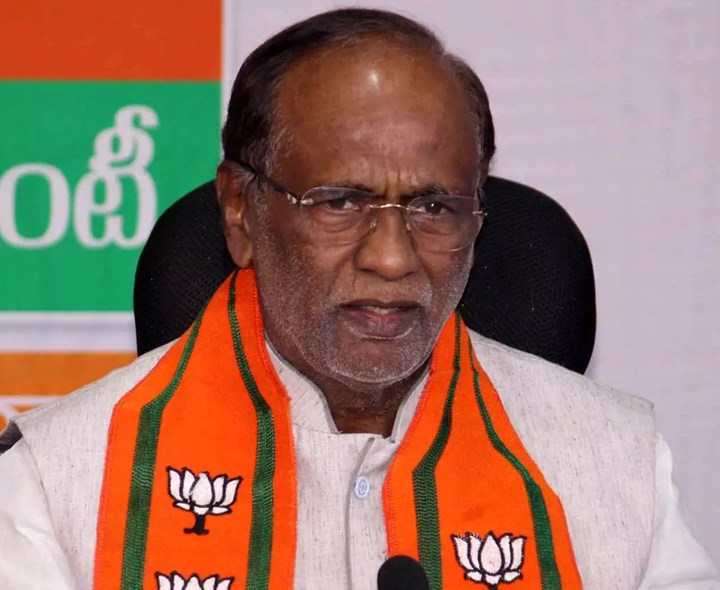 ‘మహిళలంటే రేవంత్ రెడ్డికి ఎందుకు వివక్ష’