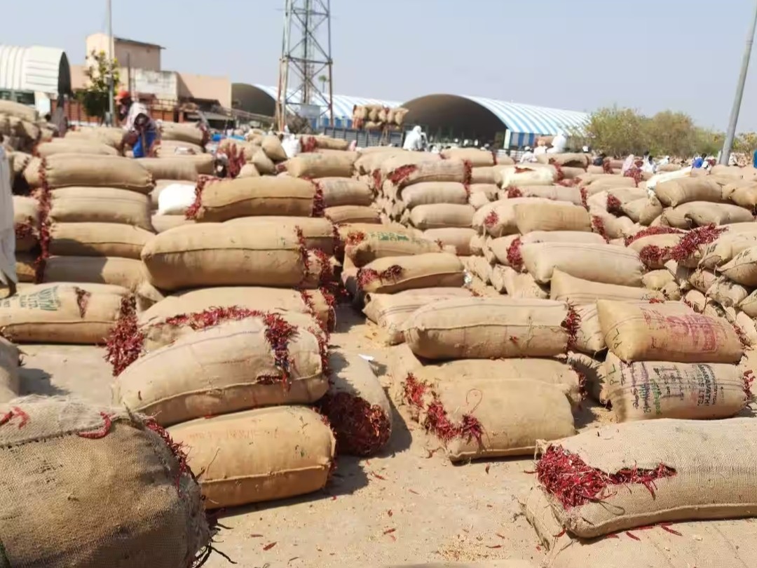 వరంగల్ మార్కెట్లో ఉత్పత్తుల ధరలు ఇలా.!