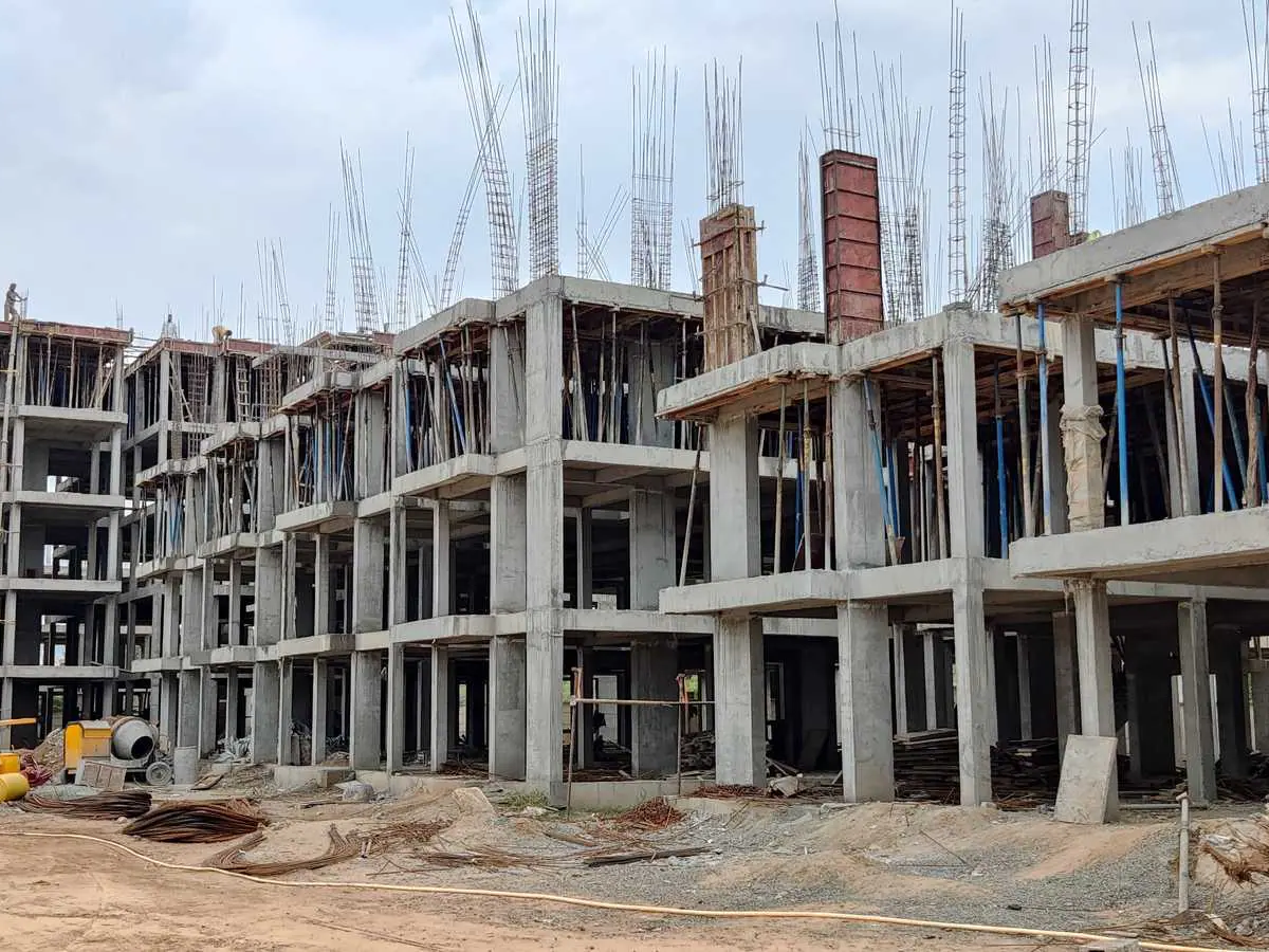 అమలుకు నోచుకొని ఇంకుడు గుంతలు..!