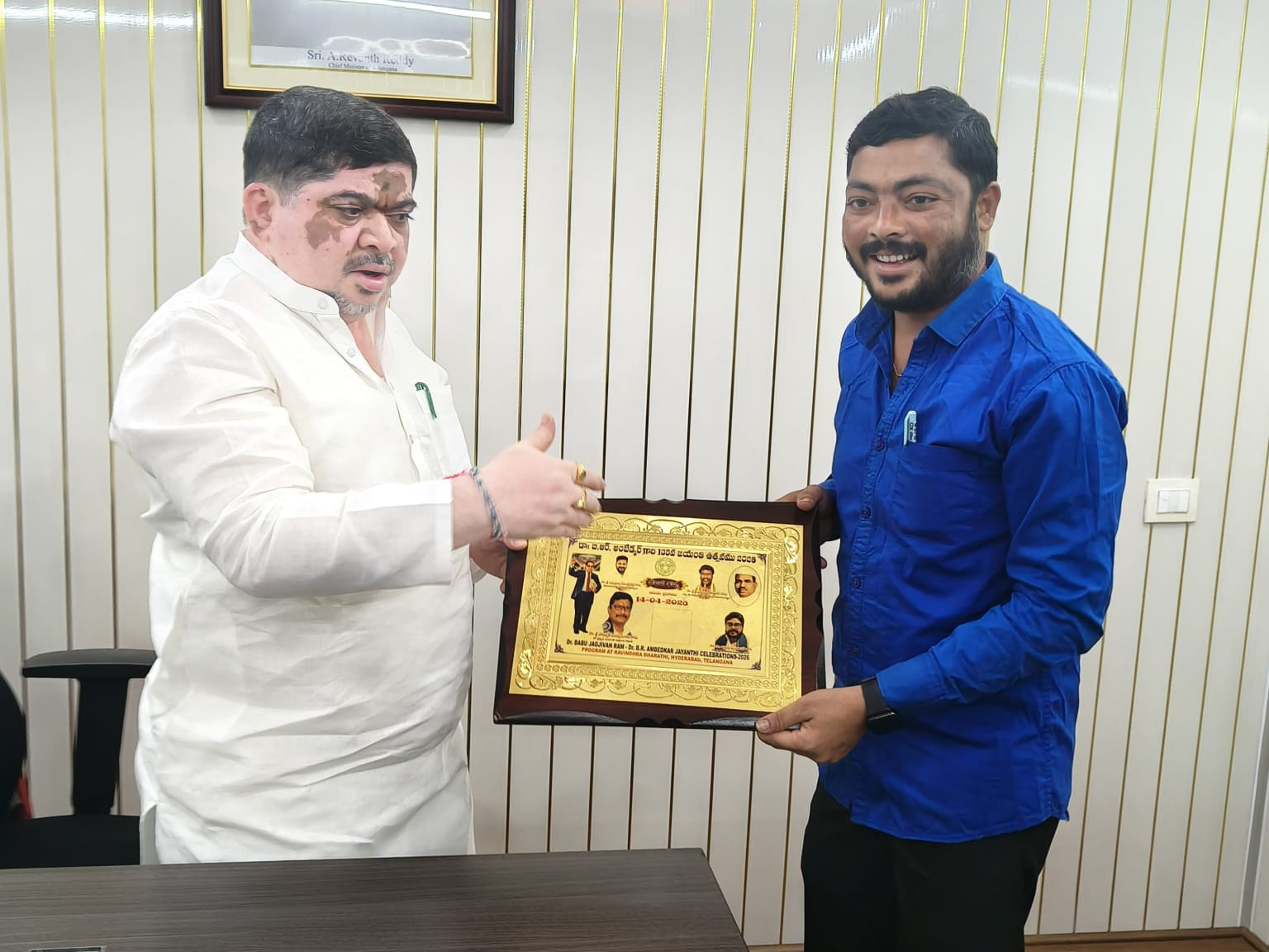 శరత్‌కు ప్రతిష్టాత్మక “దళిత రత్న” అవార్డు