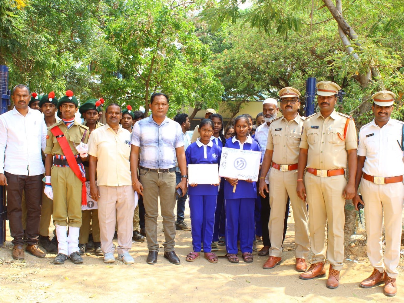 రోడ్డు భద్రత ప్రతి ఒక్కరి బాధ్యత: అదనపు ఎస్పీ