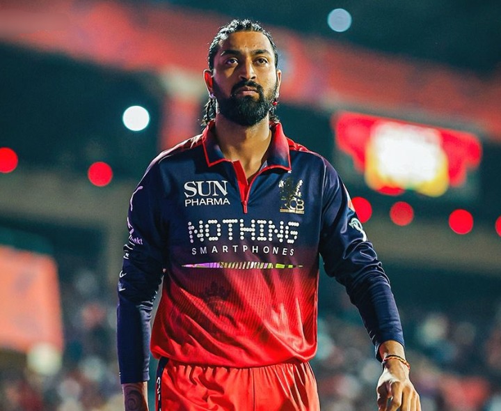 వంద వికెట్ల క్లబ్‌లో కృనాల్ పాండ్యా