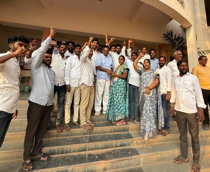 కాంగ్రెస్ లో చేరిన మైలారం సర్పంచ్ సుమలత