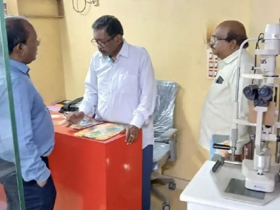 ‘వైద్య నిపుణుల ఆధారంగానే అద్దాలు ఇవ్వాలి’