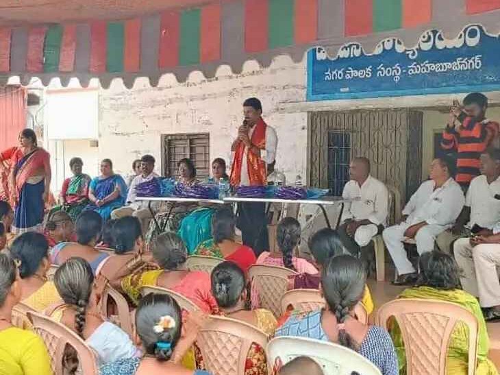 కార్పొరేషన్ అభివృద్ధికి సహకరించాలి:డిప్యూటీ మేయర్