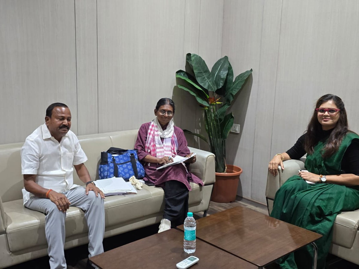 మీనాక్షి నటరాజన్‌ను కలిసిన మాజీ మున్సిపల్ ఛైర్‌పర్సన్