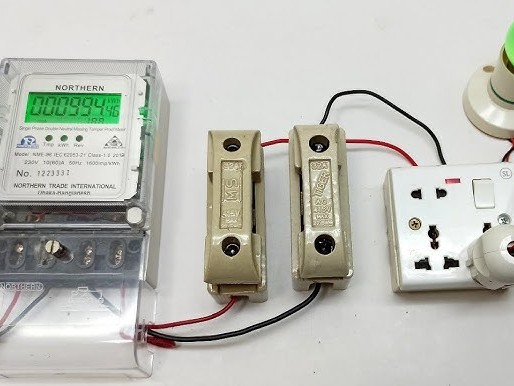 ఇందిరమ్మ ఇళ్లకు  విద్యుత్ మీటర్ల బిగింపు పై ఫోకస్