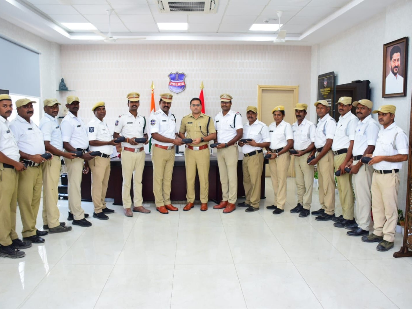 ‘జాగ్రత్తలు వహిస్తూ విధులు నిర్వర్తించాలి’