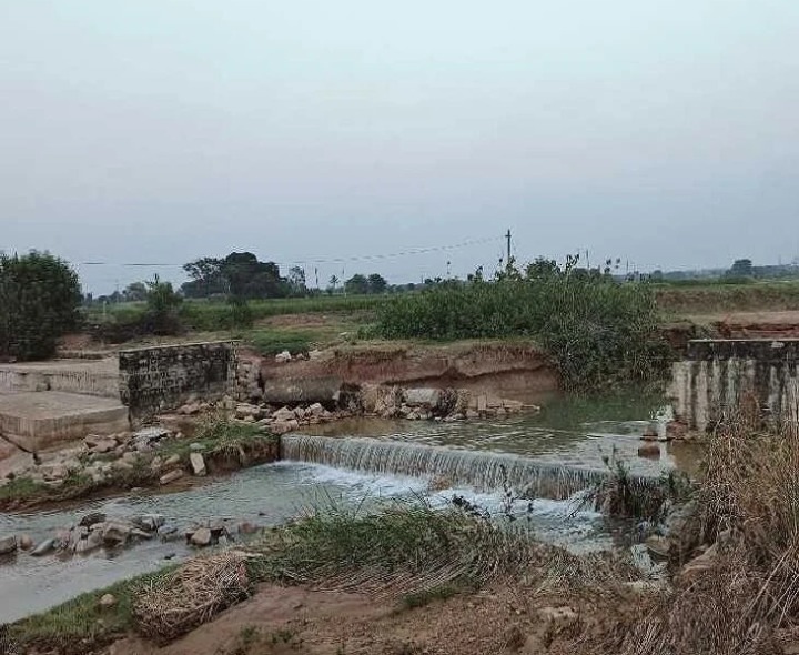 ‘బంధం’ చెరువు దయనీయ స్థితి