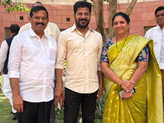 CM రేవంత్ రెడ్డిని కలిసిన.. MHBD MLA దంపతులు