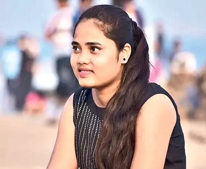 మిత్రులు కొట్టారనే బాధతోనే ఆత్మహత్య: ఏసీపీ