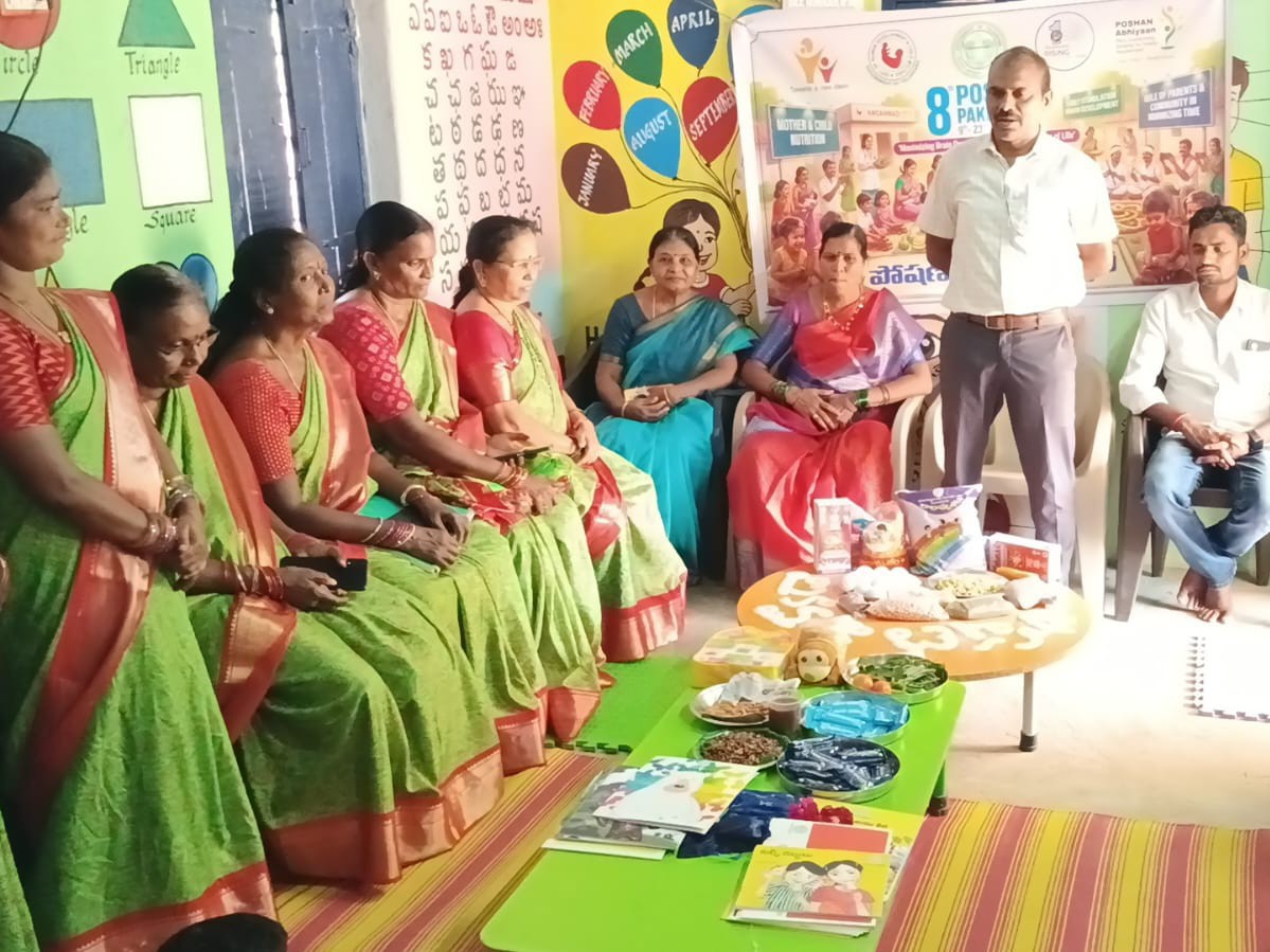 పుట్టినప్పటి నుంచే పిల్లలకు సరైన ఆహారం ఇవ్వాలి: MRO