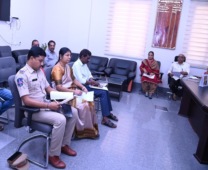 ఓపెన్ స్కూల్ పరీక్షలకు ఏర్పాట్లు చేయాలి: డీఈవో