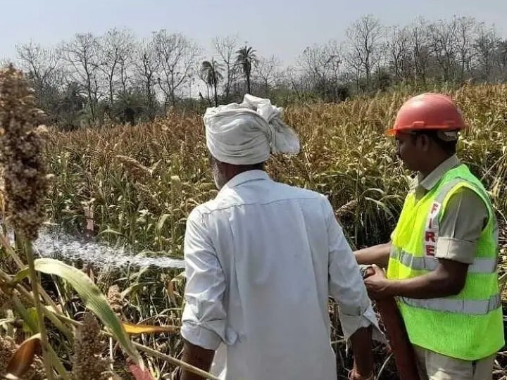 అగ్ని ప్రమాదం.. మూడెకరాల జొన్న పంట దగ్ధం