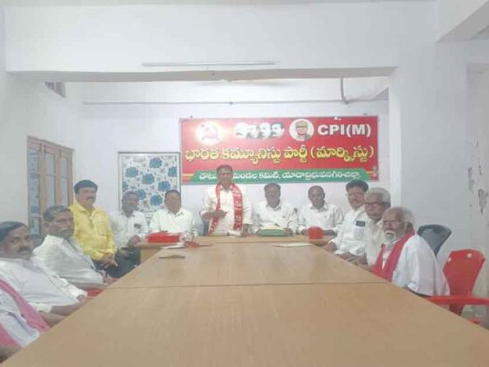 ‘బస్టాండ్ ఎదుట ఓపెన్ ఫ్లైఓవర్ బ్రిడ్జి నిర్మించాలి’