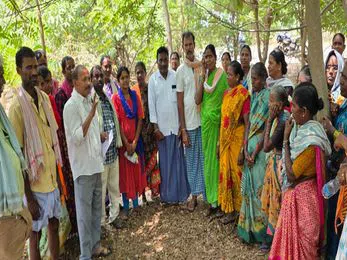 ‘ఉపాధి హామీలో రెండు పూటలా ఫొటో క్యాప్చర్ విధానం తీసేయాలి’