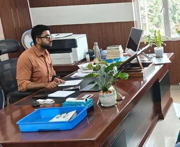 ఖమ్మం కేఎంసీలో రెవెన్యూ హెల్ప్ డెస్క్ ఏర్పాటు