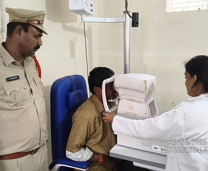 ఆటో డ్రైవర్లకు ఉచిత కంటి పరీక్షలు