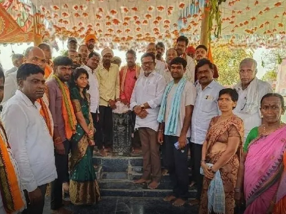 చిన్నయ్య, పెద్దయ్య విగ్రహ ప్రతిష్టాపన