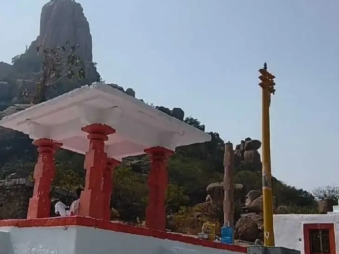 అభివృద్ధికి నోచుకోని స్తంభగిరి క్షేత్రం