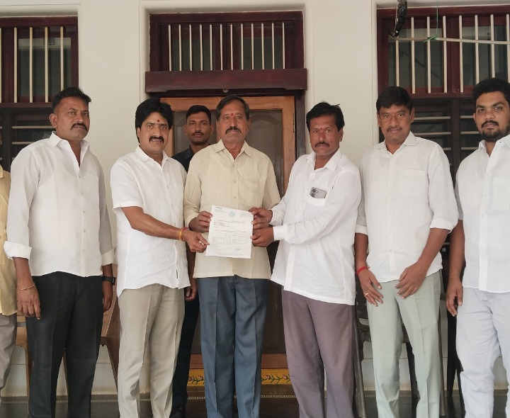 వైద్య చికిత్స కోసం ఎల్‌ఓసీ అందజేత