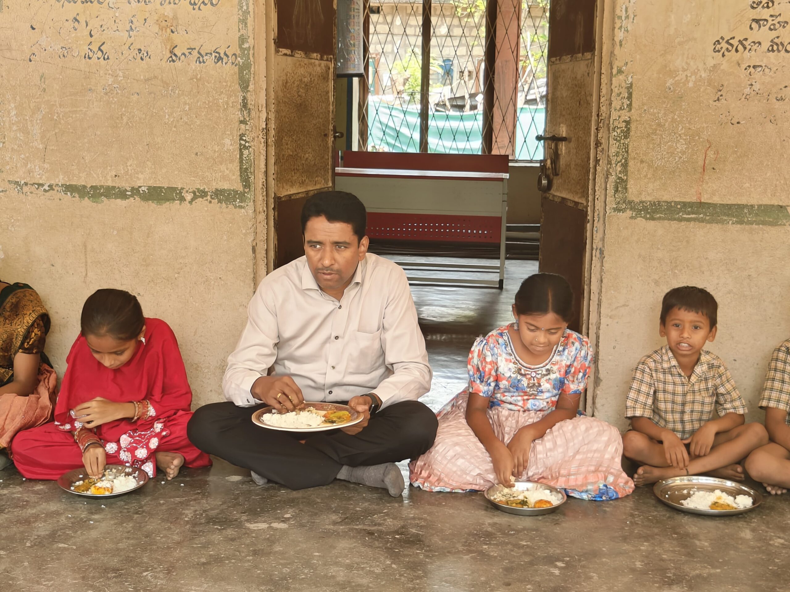 నందిగామలో ఆకస్మిక పర్యటన చేసిన జిల్లా కలెక్టర్