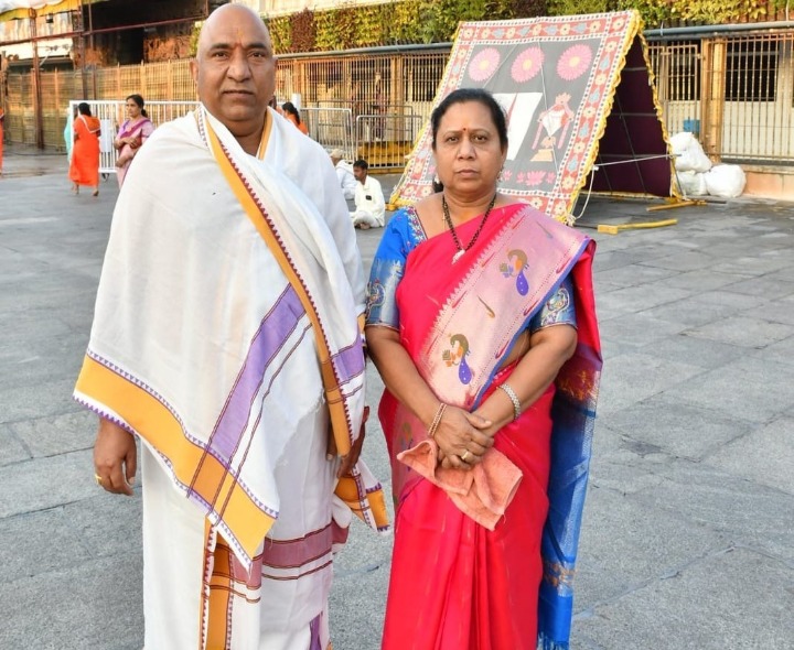 శ్రీవారిని దర్శించుకున్న మాజీ ఎమ్మెల్యే