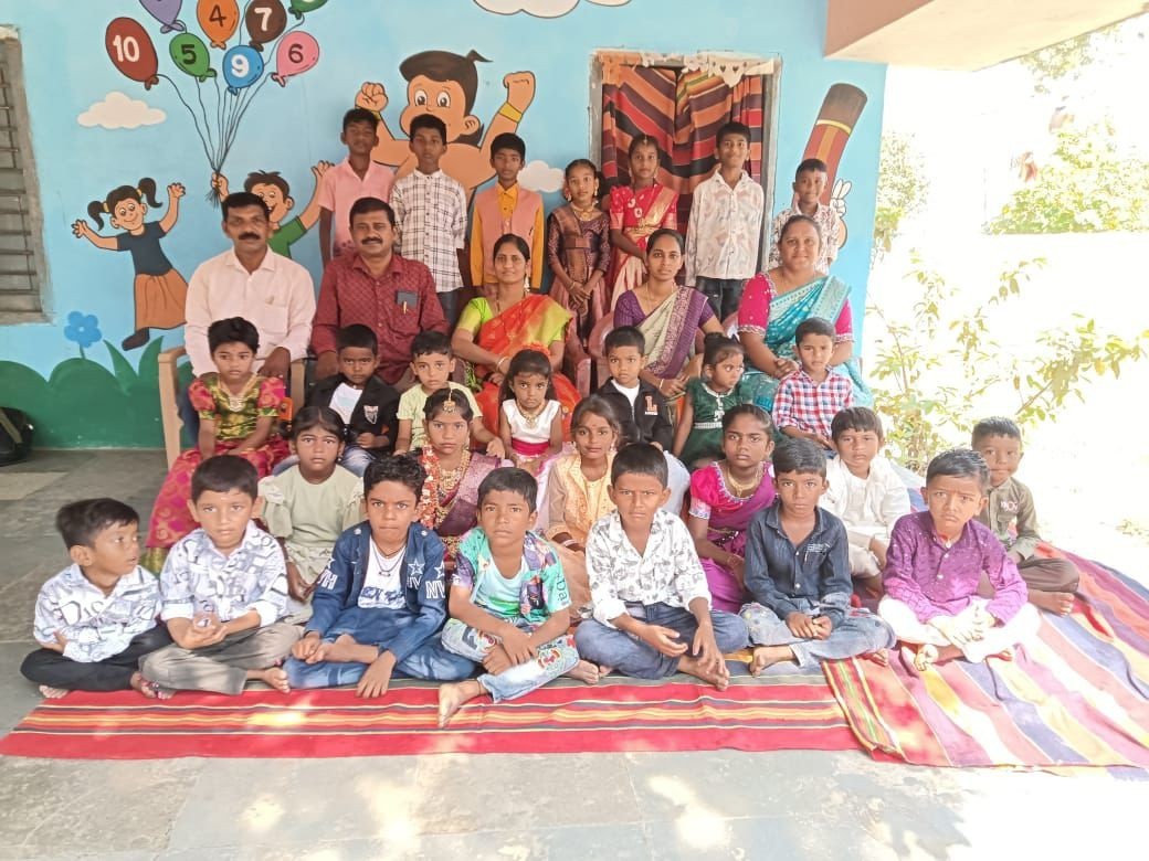 రత్నవరం పాఠశాలలో ఘనంగా ‘స్వపరిపాలన దినోత్సవం’