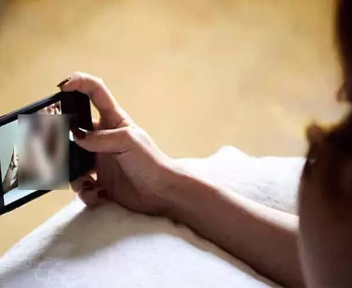 తెనాలిలో అర్థనగ్న ఫోన్‌కాల్స్ కలకలం