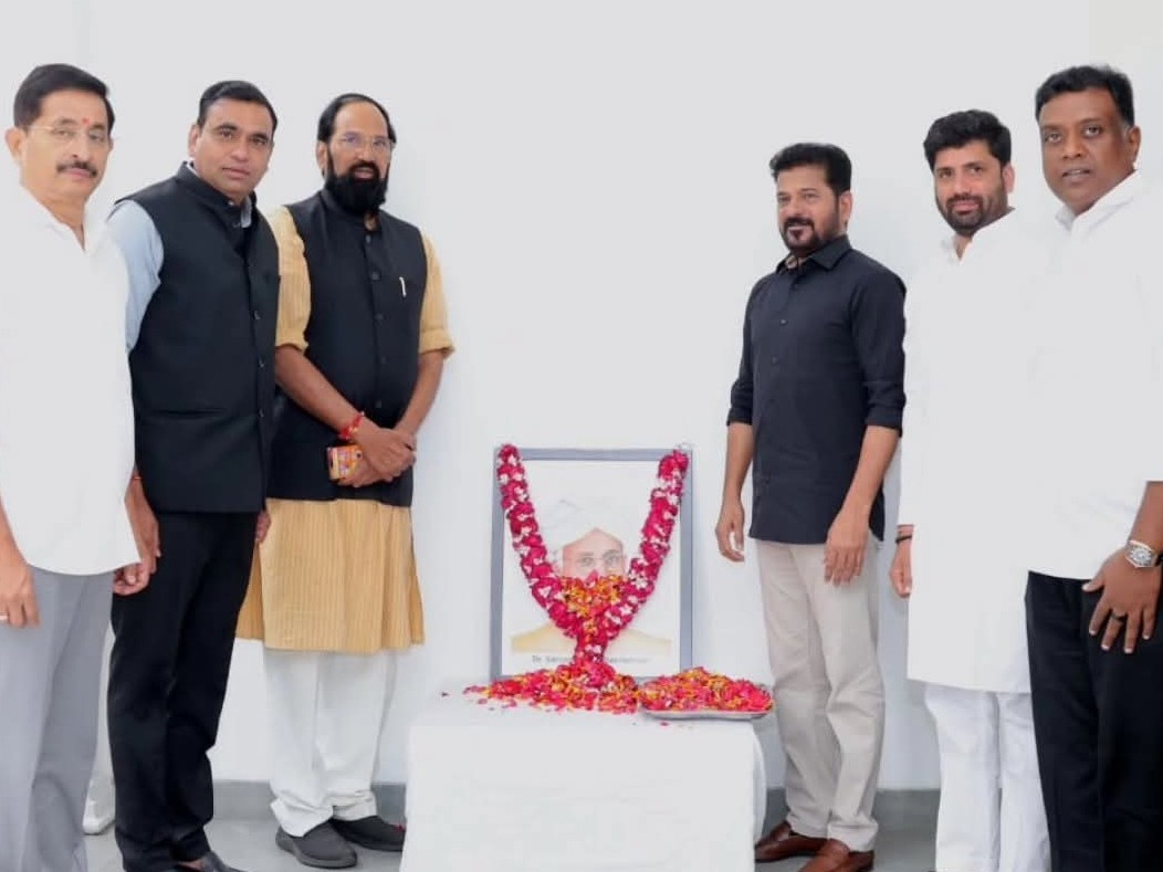 మాజీ రాష్ట్రపతికి నివాళి అర్పించిన సీఎం, ఎంపీలు