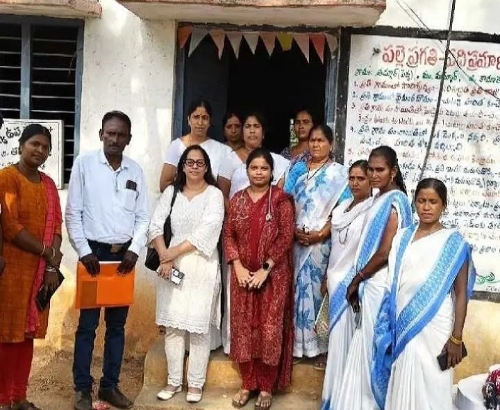 వైద్య శిబిరాన్ని సందర్శించిన WHO కన్సల్టెంట్