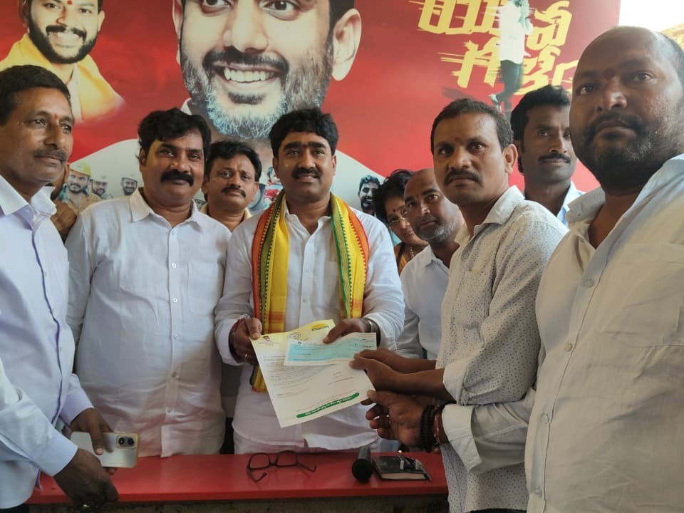 పేదలకు అండగా ప్రభుత్వం: ఎమ్మెల్యే