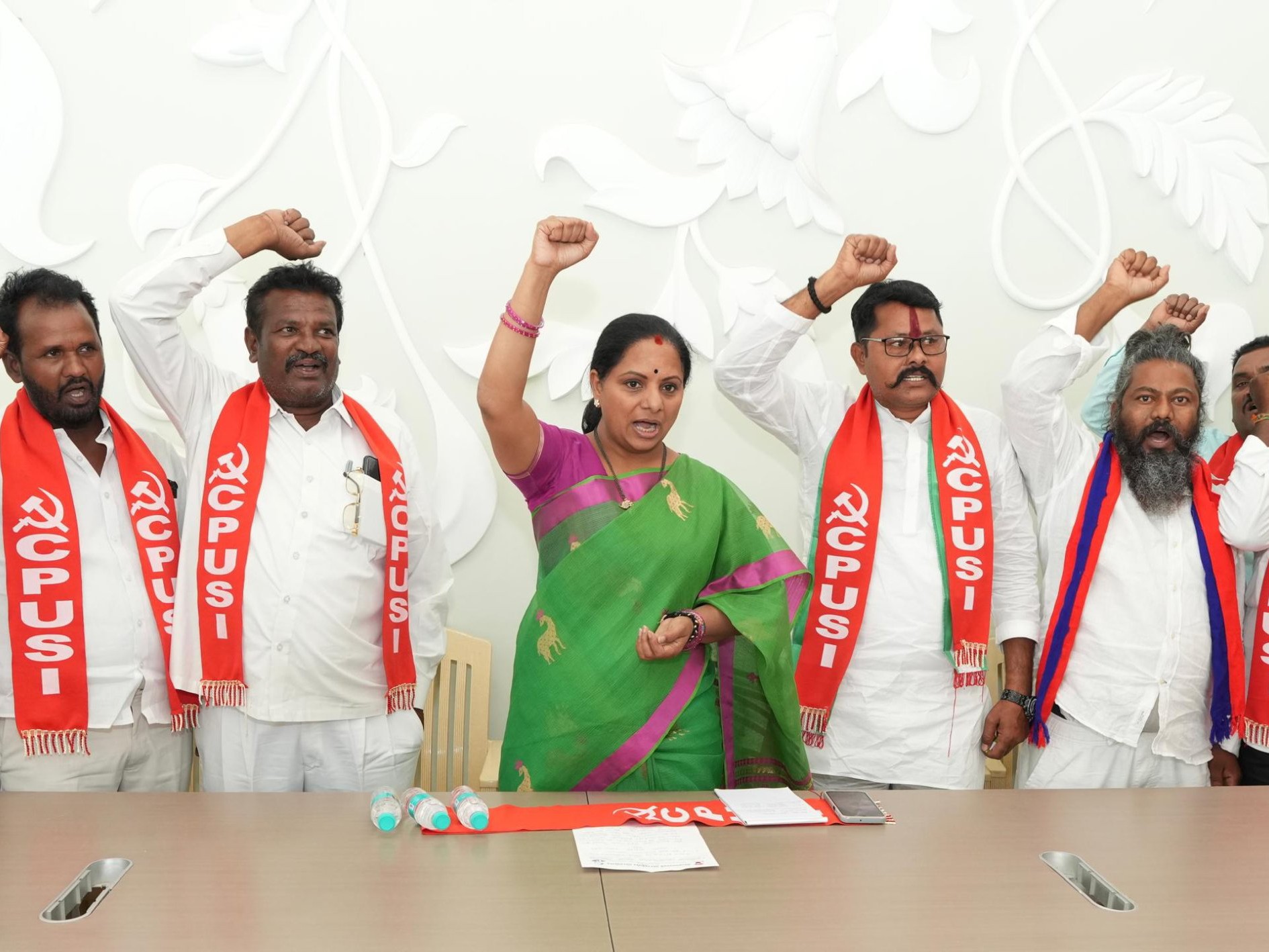 సర్వోదయ తెలంగాణ నా గోల్: కవిత