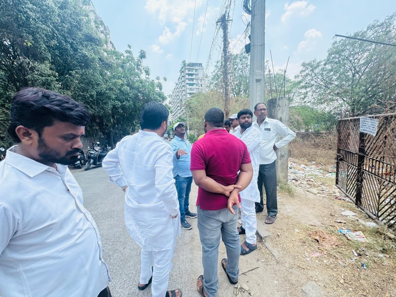 హఫీజ్‌పేట్ స్మశాన వాటిక అభివృద్ధిపై గౌతమ్ గౌడ్ సమీక్ష