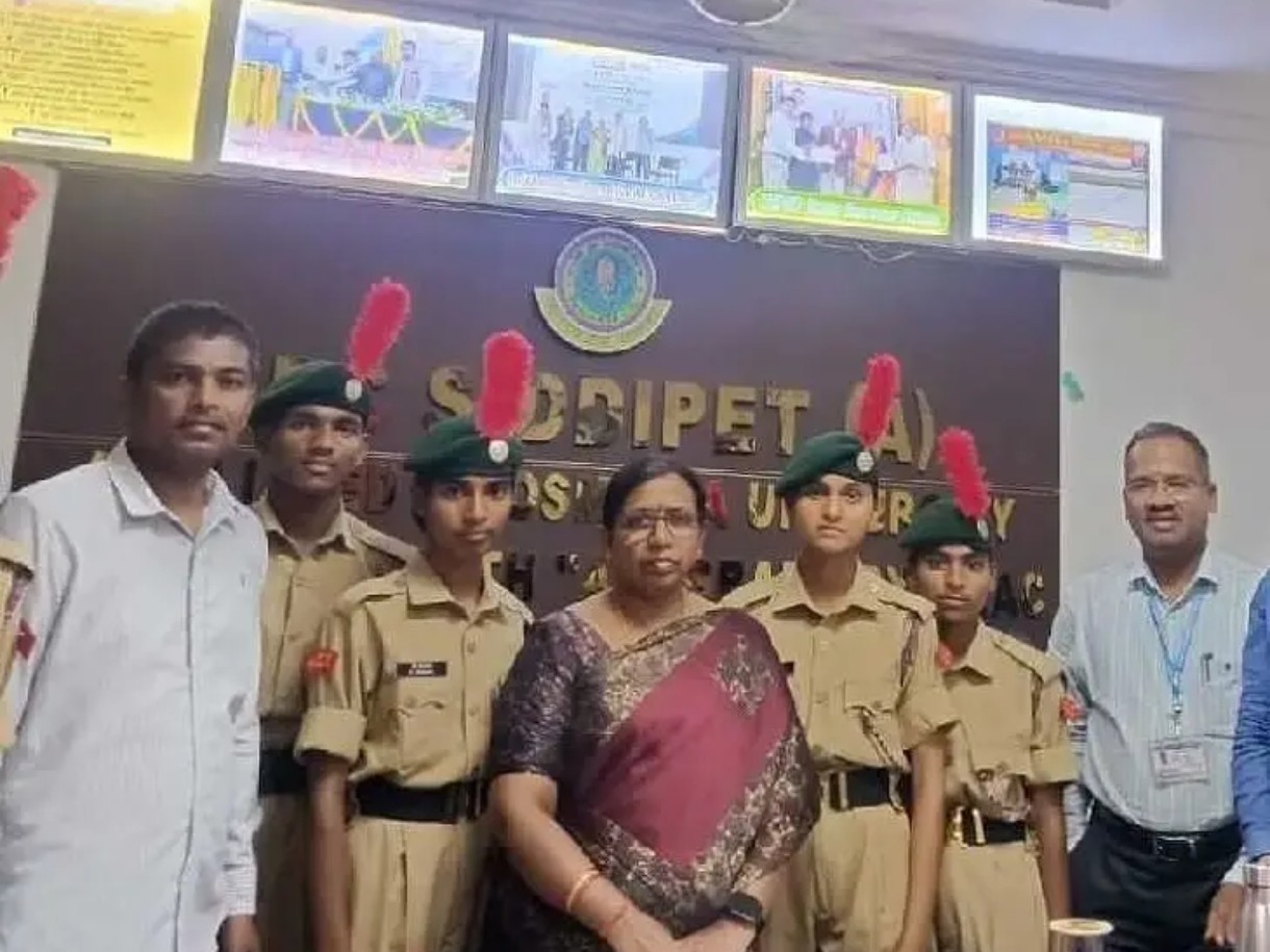 నేషనల్ NCC క్యాపులకు విద్యార్థుల ఎంపిక