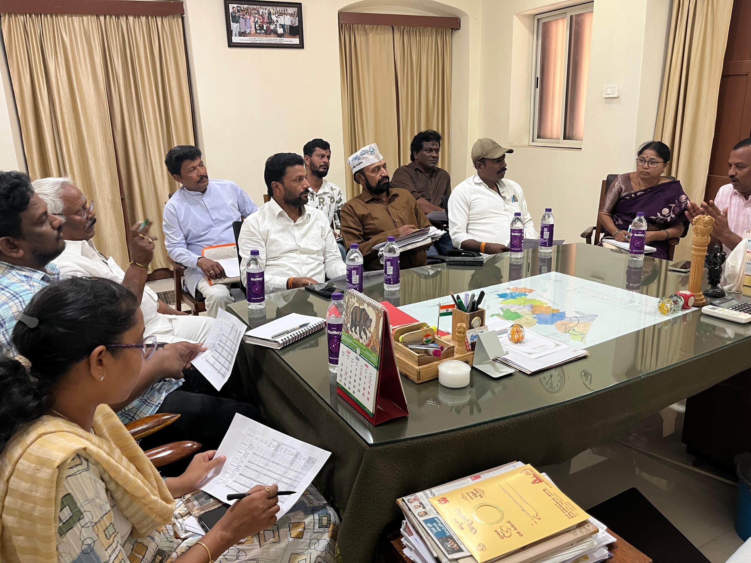 ‘ఓటర్ల మార్పులు చేర్పులకు సహకరించండి’