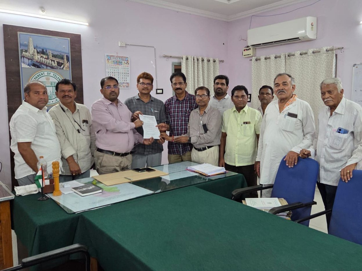 ఉద్యోగుల సమస్యలు వెంటనే పరిష్కరించాలి: జేఏసీ