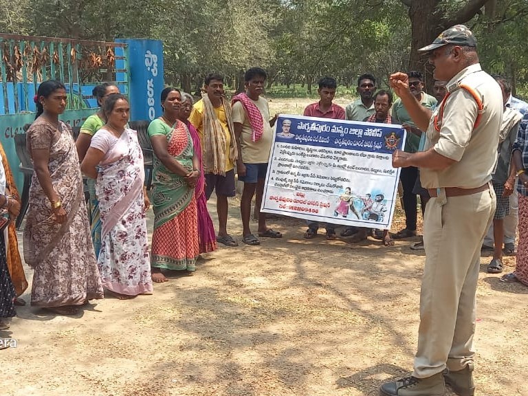 పలు పోలీస్ స్టేషను పరిధిలో డ్రోన్ సర్వే